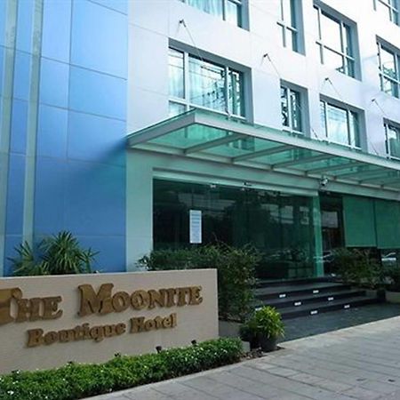 The Moonite Boutique Hotel Bangkok Exterior foto